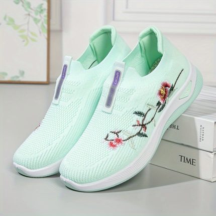 Sports Shoes