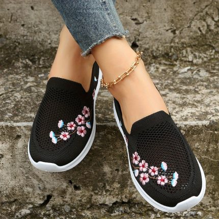 sports shoes