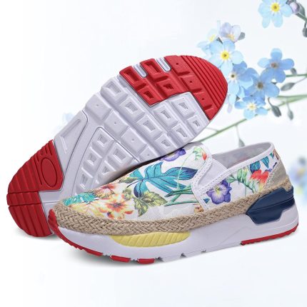sports shoes