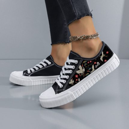 Sports Shoes
