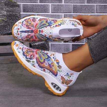 Sports Shoes