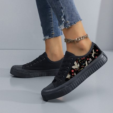 Sports Shoes