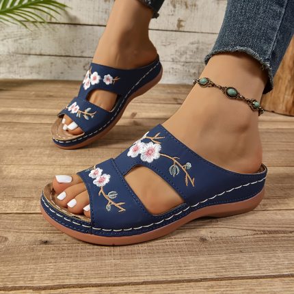 Sandal
