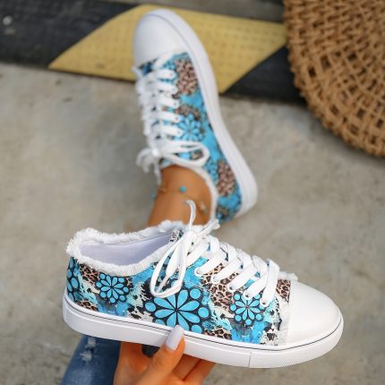 Sports Shoes