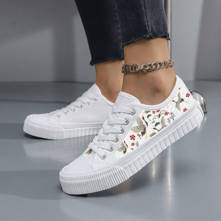 Sports Shoes